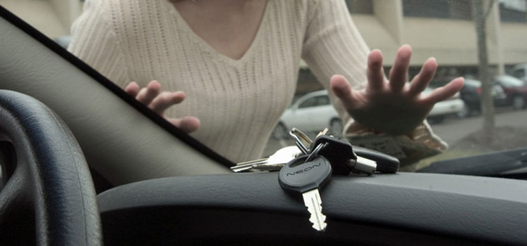 vehicle lockout service Poway